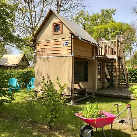 Campsite Des Papillons